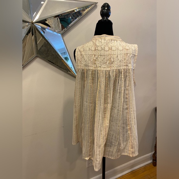 Blouse with tassels - Picture 4 of 6